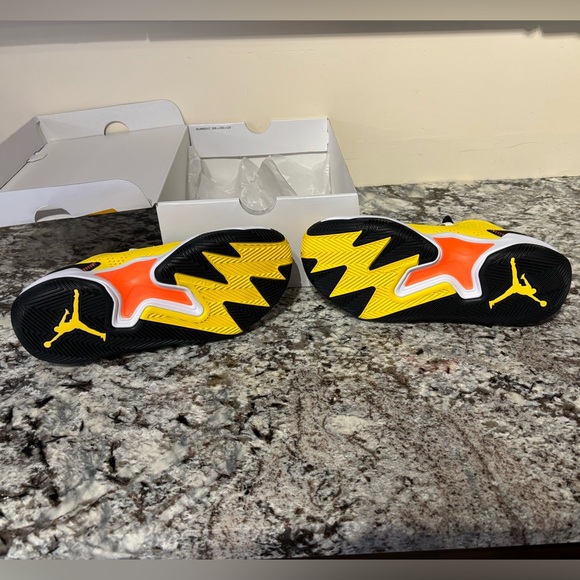 NIB Jordan One Take 4 Tour Yellow Shoes - Picture 8 of 11